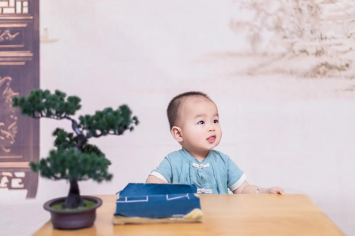 广州代怀供卵公司宝宝眼屎多是什么原因